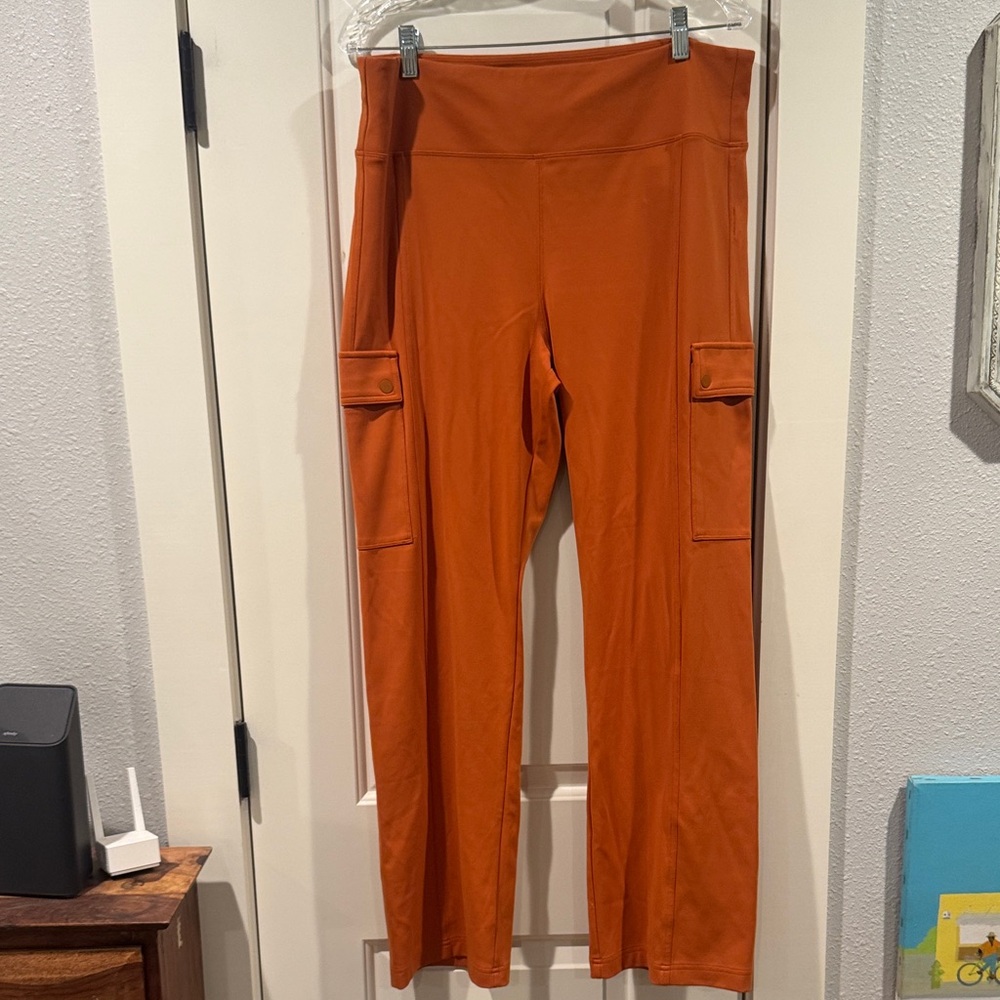 Athleta Delancey Women's Rust Straight Leg Pants